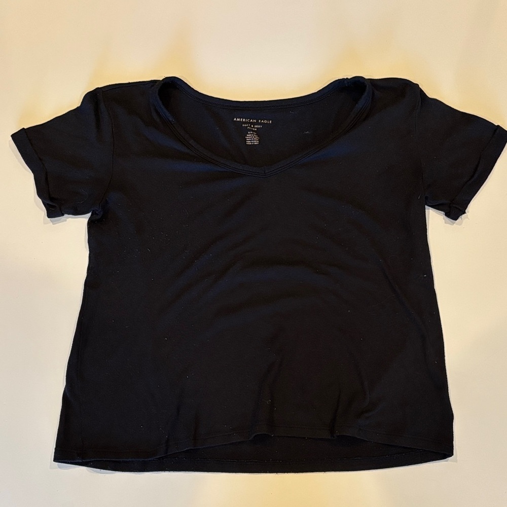 American Eagle Outfitters Black Short Sleeve Tee